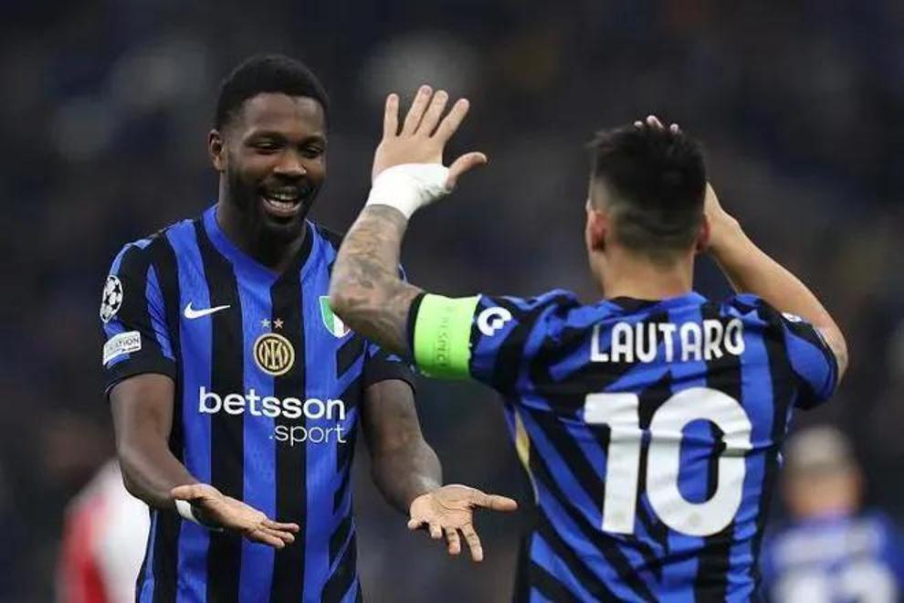 爱游戏入口 -里程碑夜！国际米兰复出首秀，荷甲今晚刷纪录，媒体盛赞，控场能力受关注的简单介绍