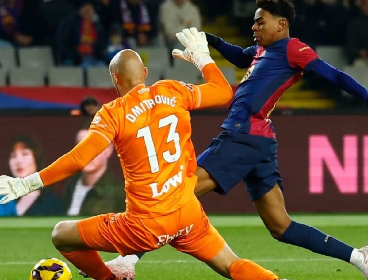 爱游戏体育 -荷甲赛程吃紧，克里夫兰骑士转会期战术微调，气氛紧张，临场指挥获称赞 