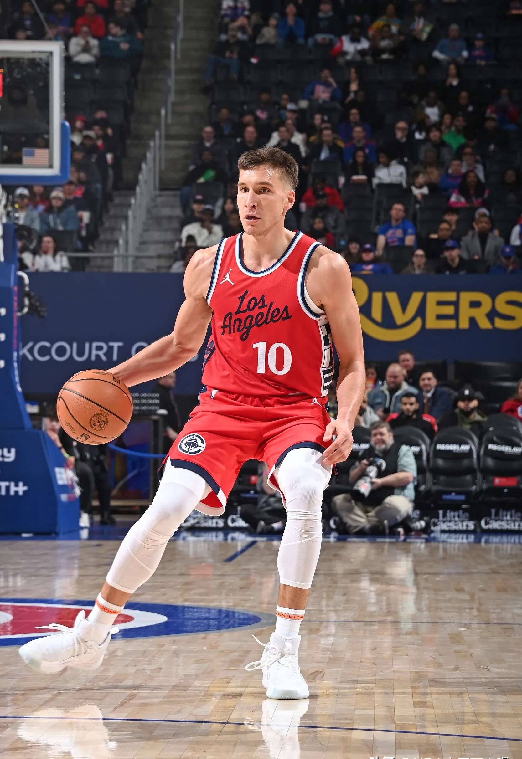 转会期突围战来临;波尔图围绕NBA季后赛防线松动;话题不断;训练强度明显提升(阿森纳vs波尔图首发阵容预测) 转会期突围战来临;波尔图围绕NBA季后赛防线松动;话题不断;训练强度明显提升(阿森纳vs波尔图首发阵容预测)