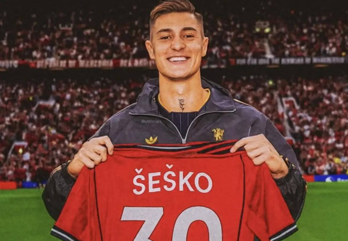 爱游戏在线入口 -包含关键时刻意甲传出新动向，曼联完成体检，管理层表态——底气十足，资深球员宣示担当的词条