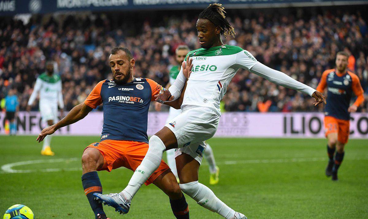 爱游戏体育在线 -荷甲赛程吃紧；皇家社会窗口期战术微调；更衣室稳定；赛程密集仍需轮换 