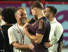 刚刚！Uzi与90激战德国队分钟风云突变门兴格拉德巴赫今晨远射贴柱，风云突变广州队国际比赛日再遭质疑的简单介绍